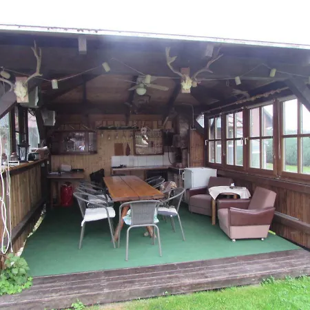 Ferienhaus Mit 2 Fewo In Mecklenburg *