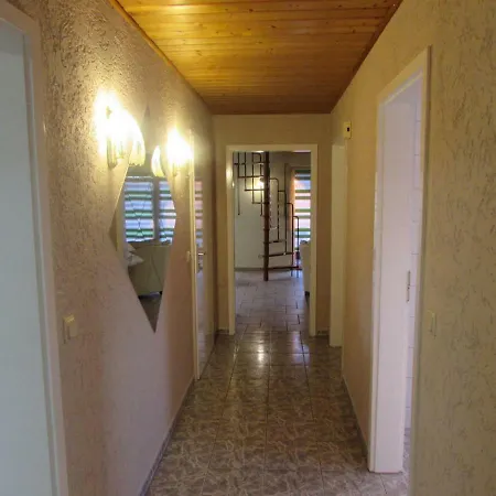 Ferienhaus Mit 2 Fewo In Mecklenburg Wesenberg