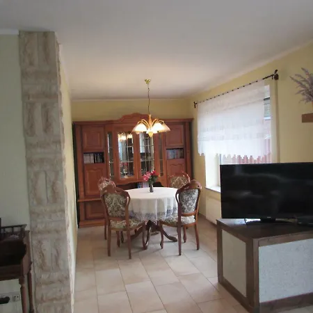 Ferienhaus Mit 2 Fewo In Mecklenburg Wesenberg